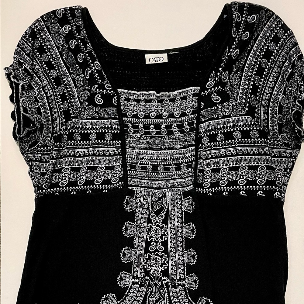 Cato Black and White Print Top